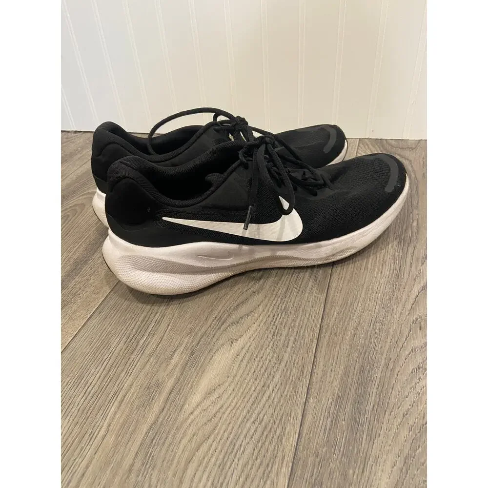 Nike Revolution 7 Men's Black/White Running Shoes Size 11